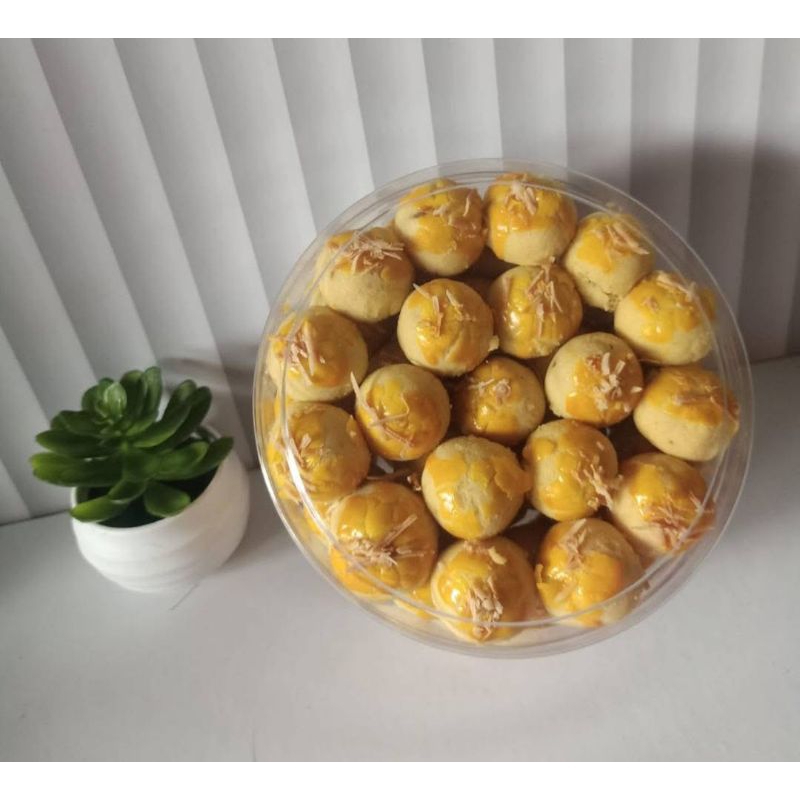 

NASTAR HOME MADE TOPLES - KUE KERING - HAMPERS
