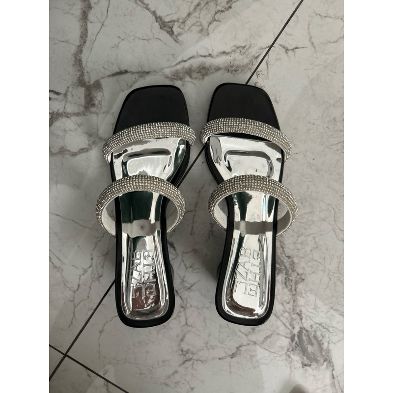 sandal pesta elizabeth
