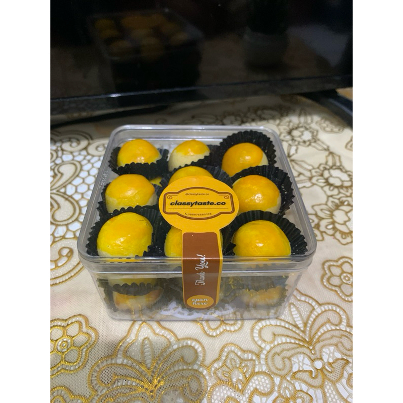 

Paket Kue Kering (Isi Nastar+Kue Salju) Hampers