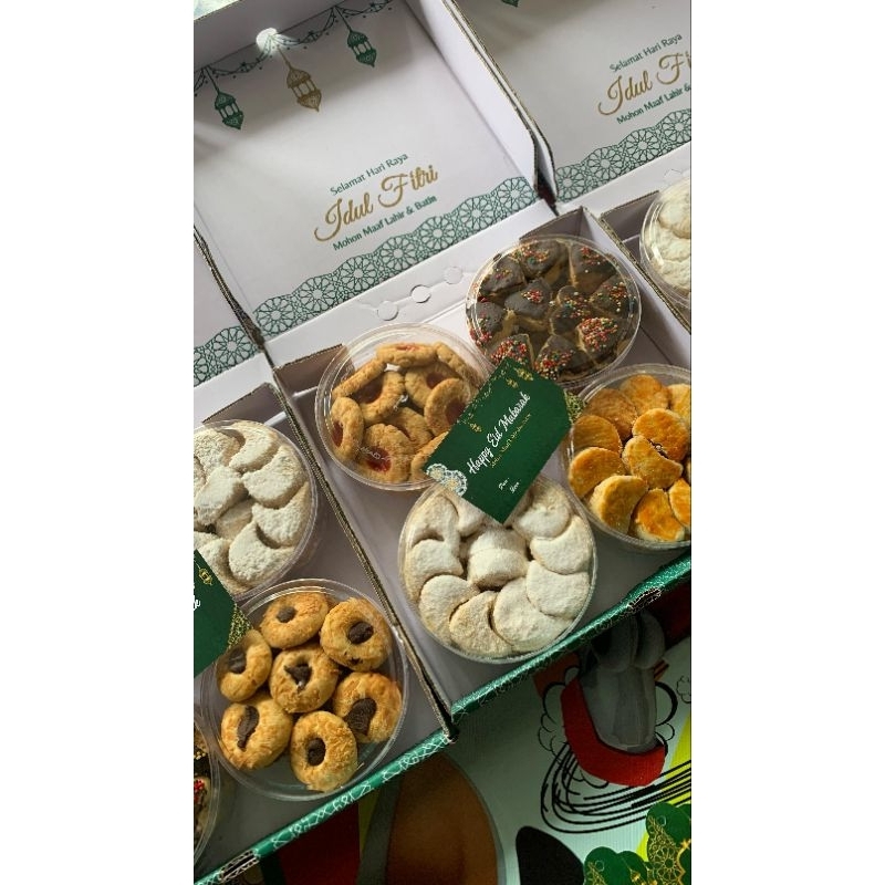 

KUE KERING LEBARAN