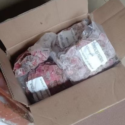 

Daging Sapi Smoked Beef Potongan Kotak 1 KG