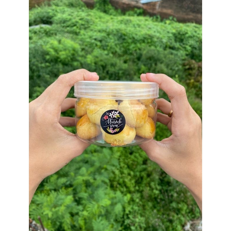 

KUE NASTAR LEZAT 200gr