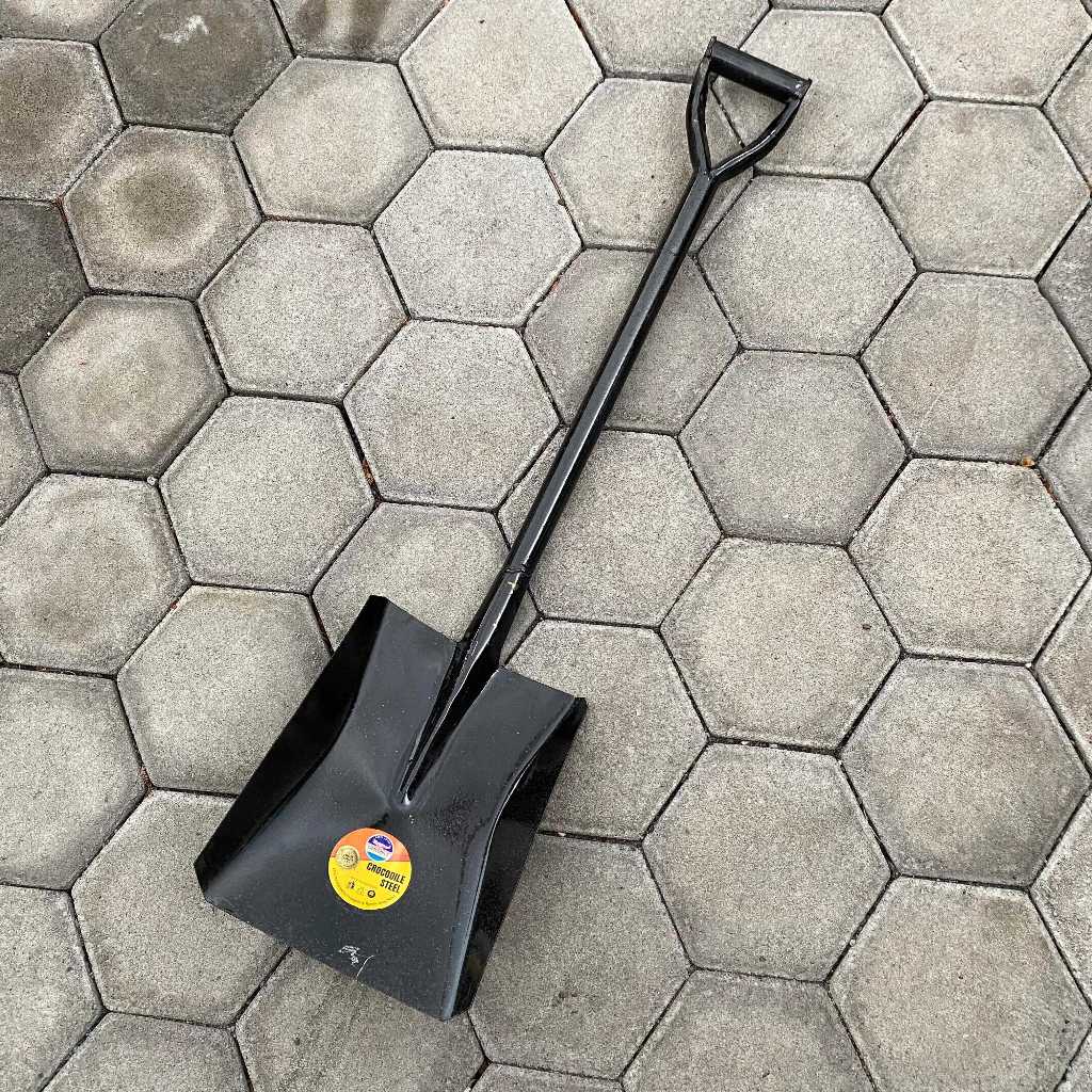 Sekop Pasir Cap Buaya Sekop Crocodile Sekop Bangunan Proyek Sekop Tanah