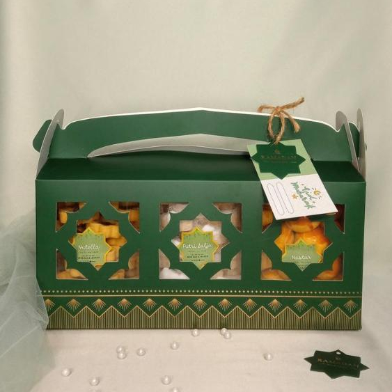 

Paket Hampers Lebaran Idul Fitri Kue Kering Murah Mojokerto | Serasa Kukis isi 3 | VOL. 4