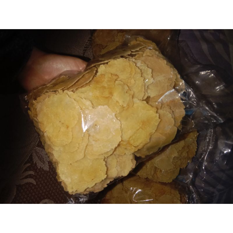 

Emping melinjo khas menes banten