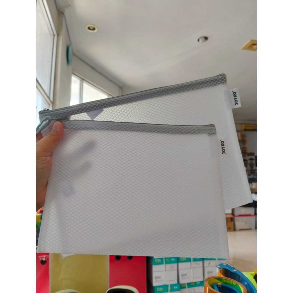 

ZIPPER FILE JOYKO / MAP RESLETING A5 / MAP RESLETING A4/ZIPPER FILE A5 MAP RITSLETING A5 ZIPPER PLASTIK A5 6021