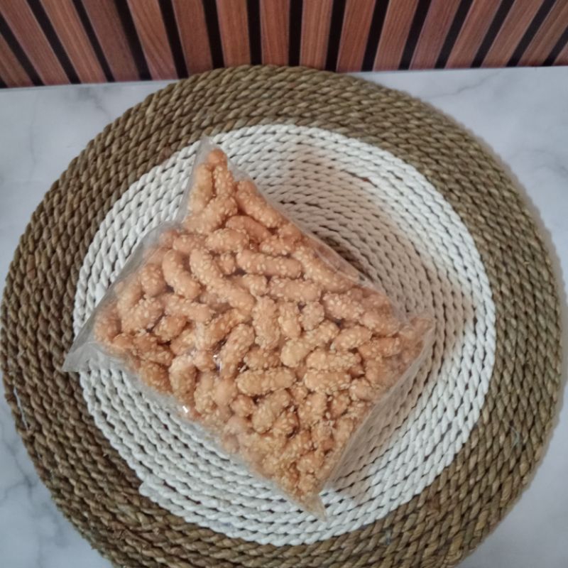 

Kue keciput wijen