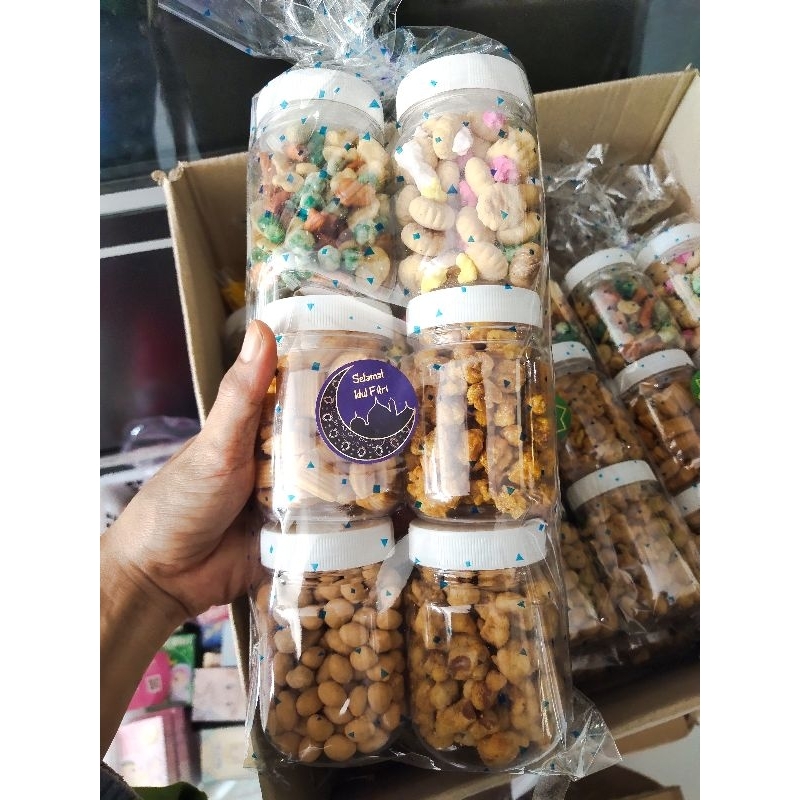 

HAMPERS COKLAT PERMEN /COKLAT / PERMEN/ HAMPERS LEBARAN