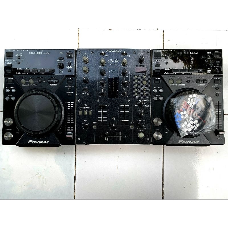 Pioneer CDJ 400 Limited + DJM 400 Limited