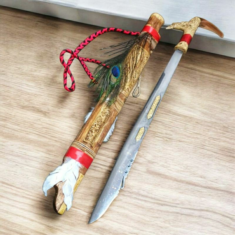 Mandau Dayak Kalimantan antik Tameng 80 cm