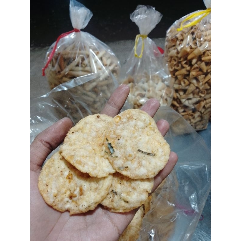 

keripik tempe bulat daun jeruk asli trenggalek