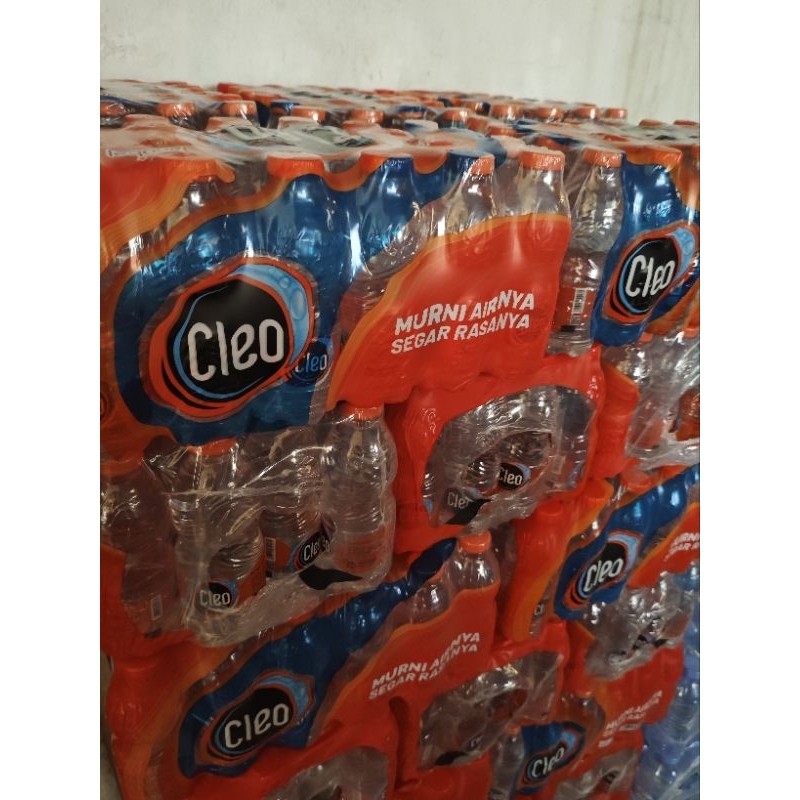 

air mineral CLEO botol 220ml