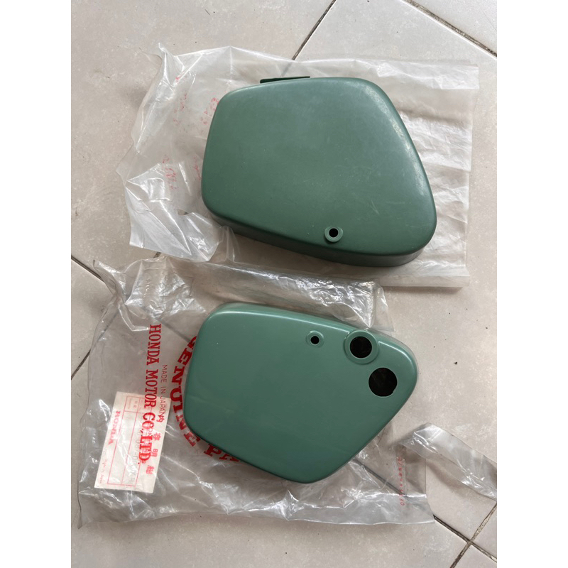 cover side box aki kempol honda c70 pispot Original