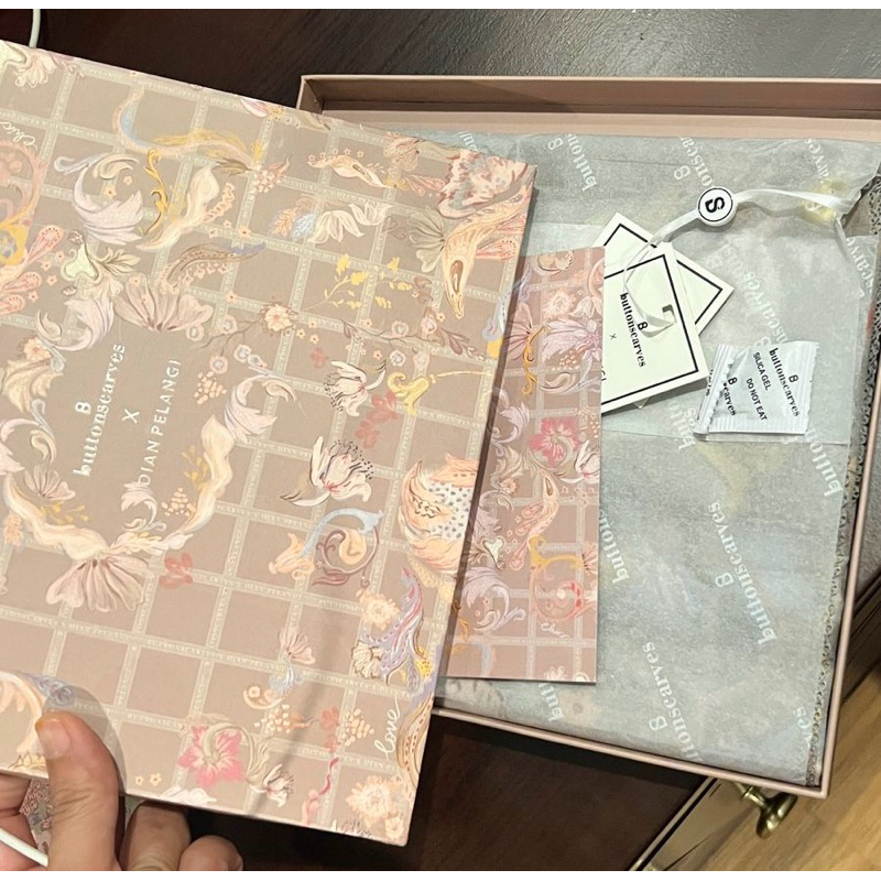 NEW Buttonscarves x dian pelangi - dijon