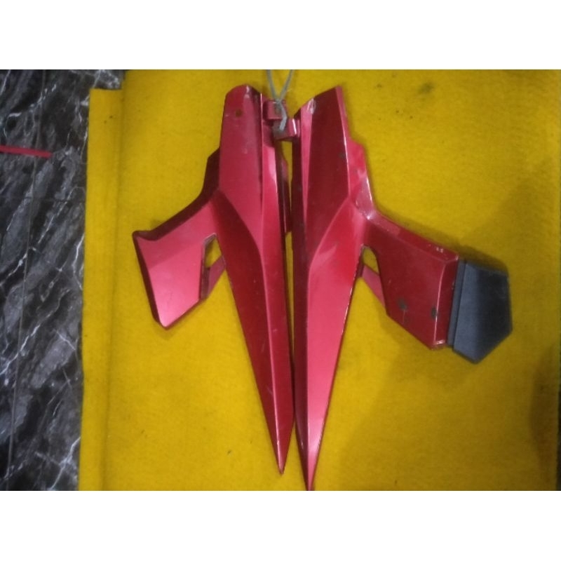 Cover sambungan bodi depan yamaha Jupiter MX new original