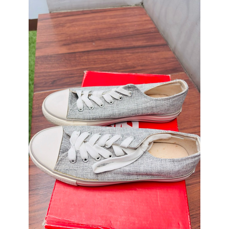 Preloved Hush Puppies Shoes Canvas Grey