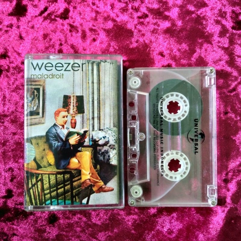 Kaset Weezer - Maladroit