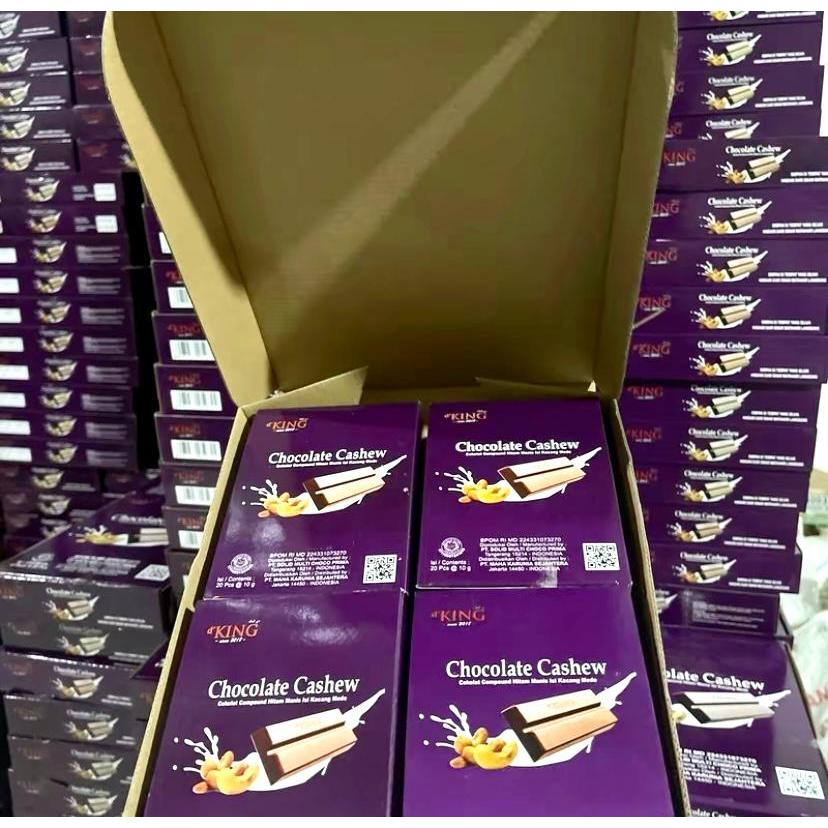 

Coklat Cashew 1 dus isi 4 box dapat 80 batang