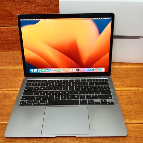 Macbook Preloved M1 2019