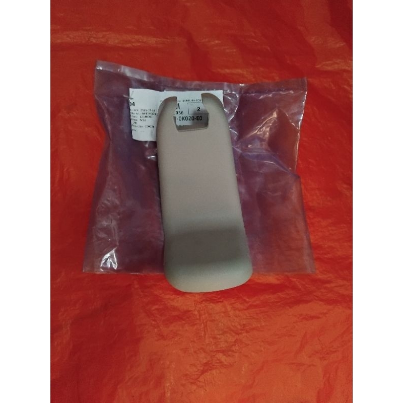 Cover baut jok depan bagian belakang tengah kanan innova 2009-2015 ori 1buah