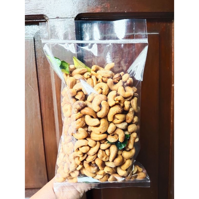 

Mente Goreng Daun Jeruk 500grm