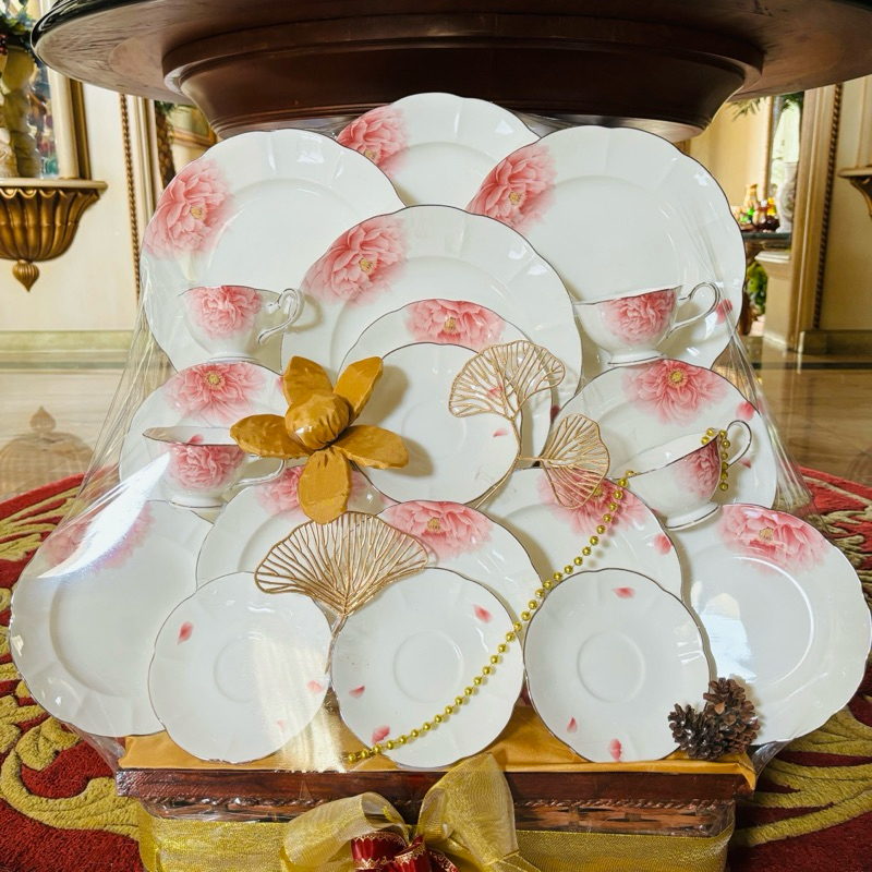 Hampers Parcel Dinner Set Narumi Peonia Mewah Cantik