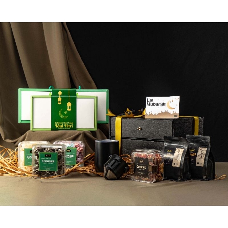 

Hampers Premium by Farel Pattiserie X Cemilankoe.shop | Parcel Lebaran | Hampers Idul Fitri