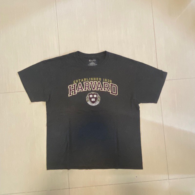 Banu kaos champion x harvard t shirt
