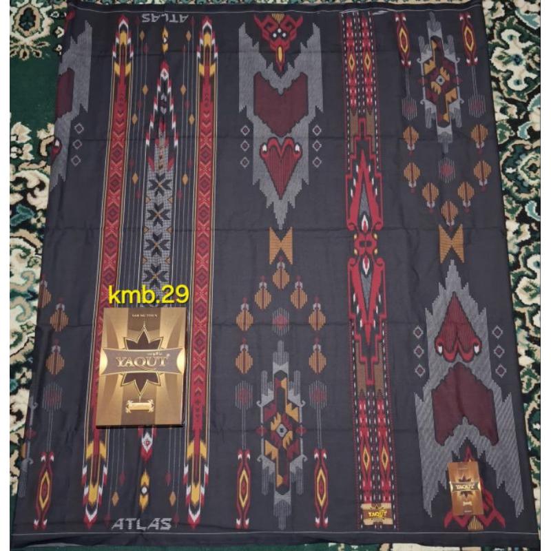 Sarung atlas yaqut kembang