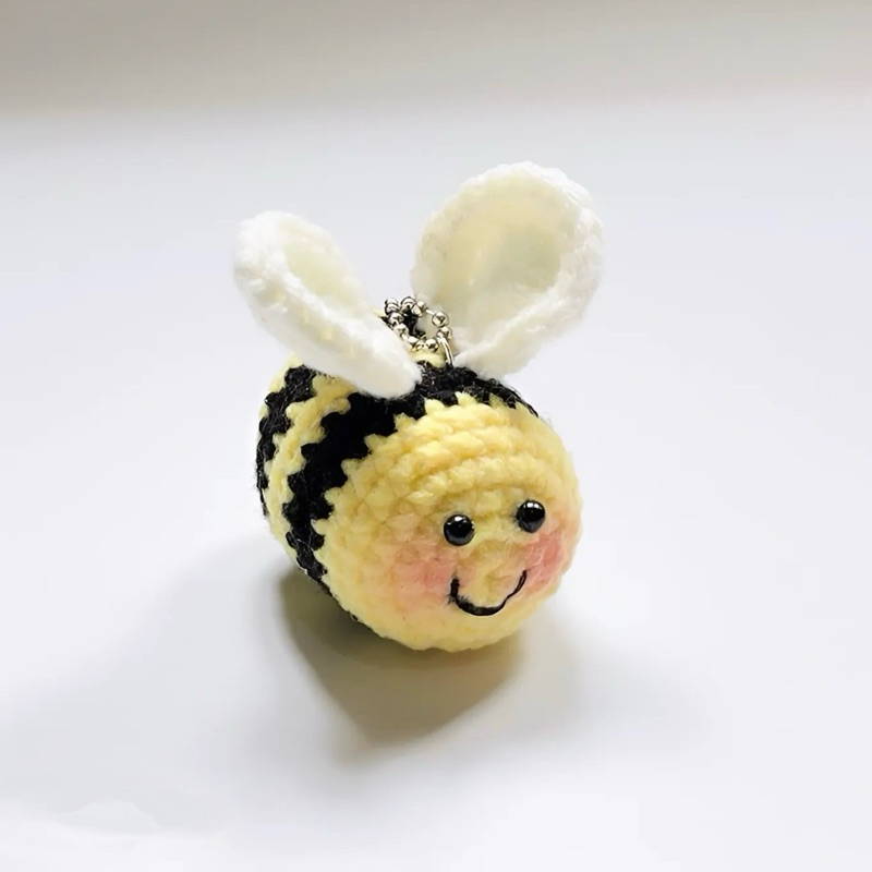 BEE CROCHET KEYCHAIN | GANTUNGAN KUNCI LEBAH RAJUT | LEBAH RAJUT