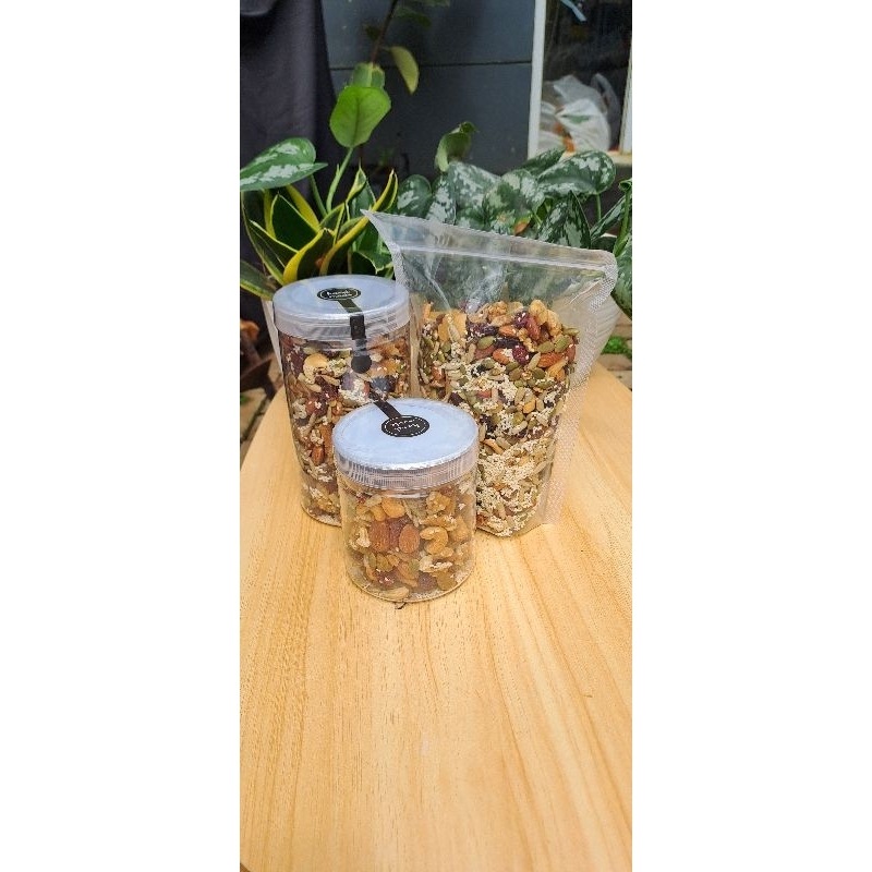 

mix nut trail mix (custom order)