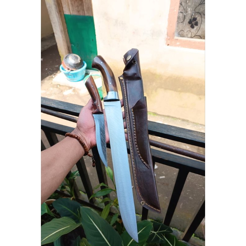 PISAU SET SEMBELIH ANAK SARUNG KULIT
