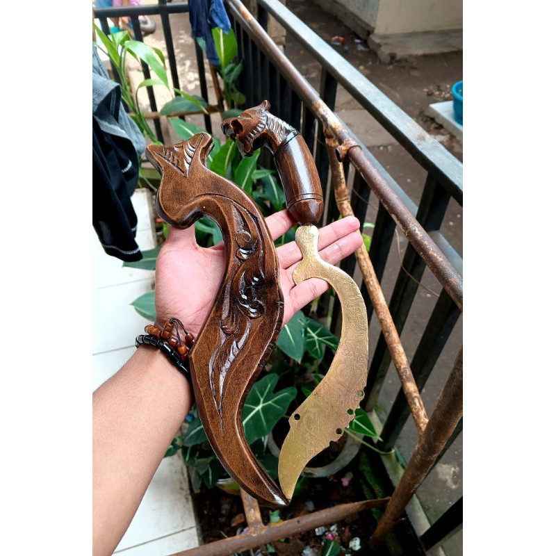 KUJANG KUNINGAN BESAR