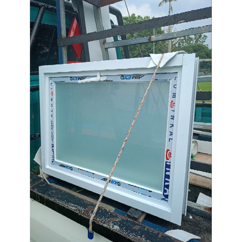 jendela bovenly casement 70x40