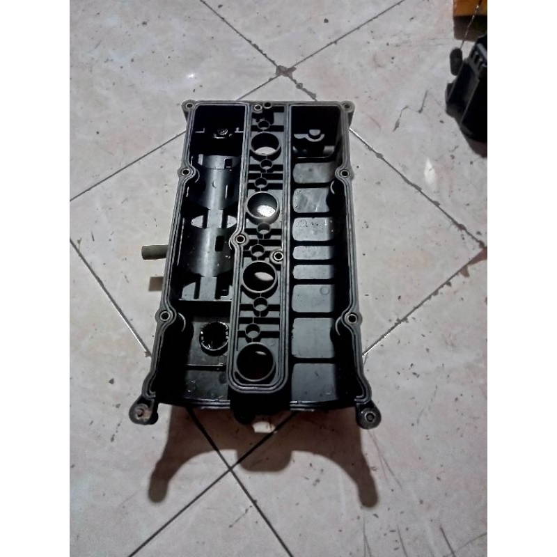 Cover Silinder Head/tutup silinder head Ford Fiesta original
