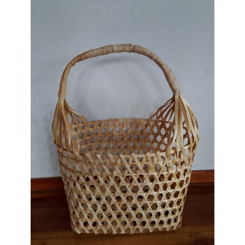 

Tas parsel keranjang bambu yang elegan dan Fungsional