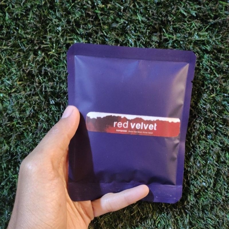 

Sampel Powder Super Red Velvet