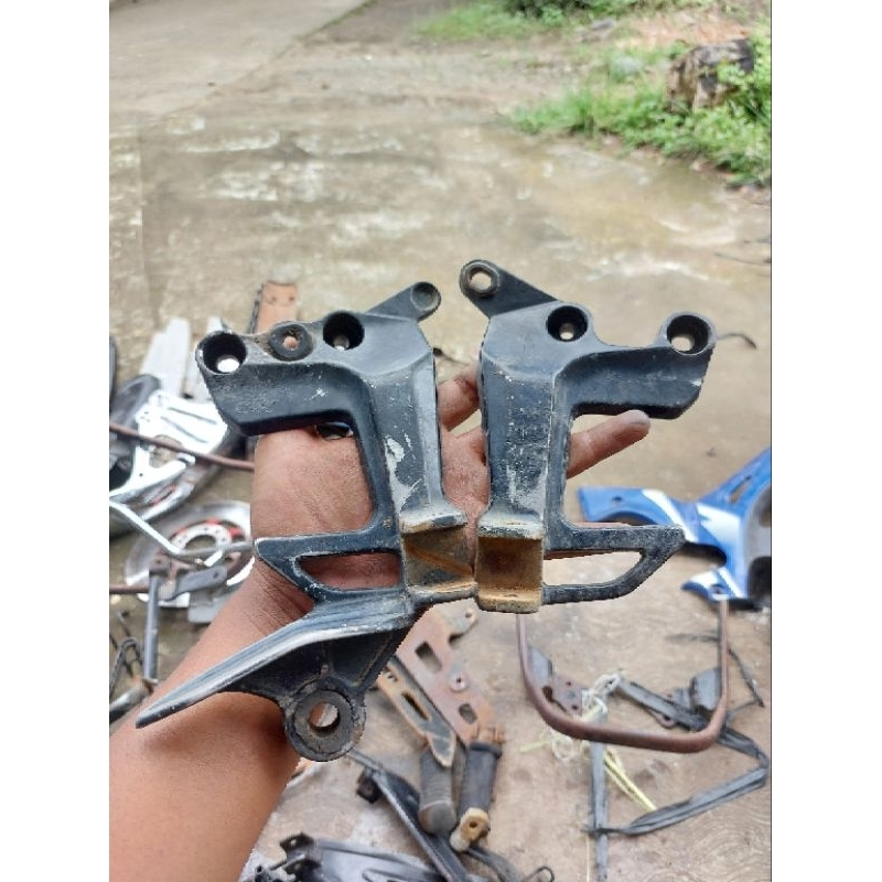 Postep Footsteep Belakang Jupiter Z1 Original