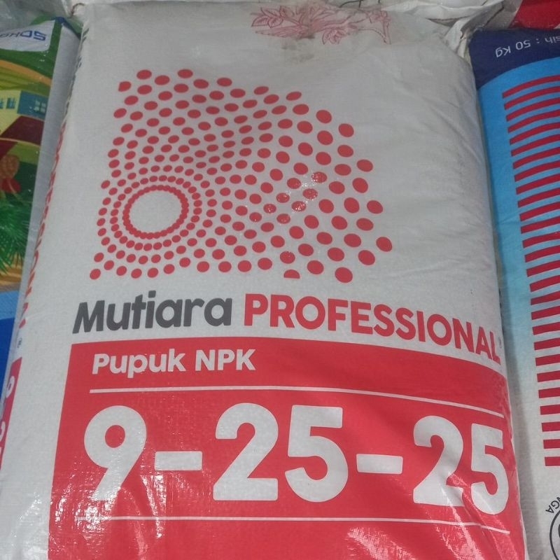 Pupuk NPK Mutiara Profesional kemasan repacking 500 gram