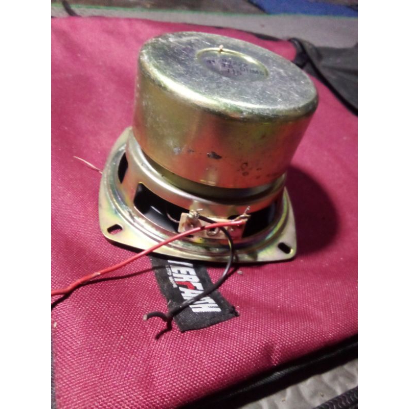 speaker 4" Sony subwoofer second