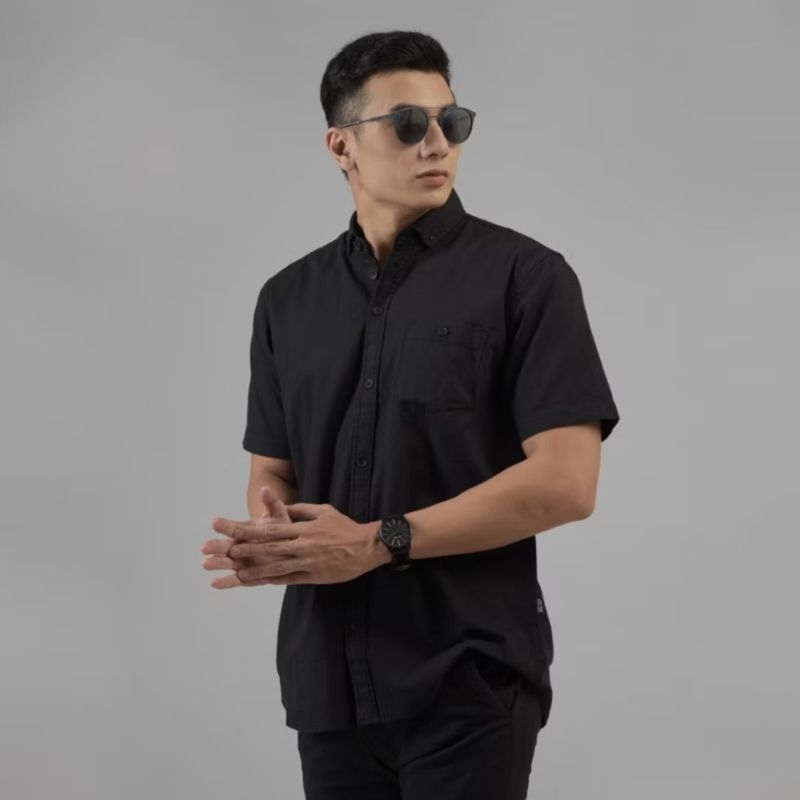 Kemeja Pendek / Kemeja Pria / Kemeja Hitam / Kemeja Polos / Kemeja Flanel / Kemeja Formal / Eighty E