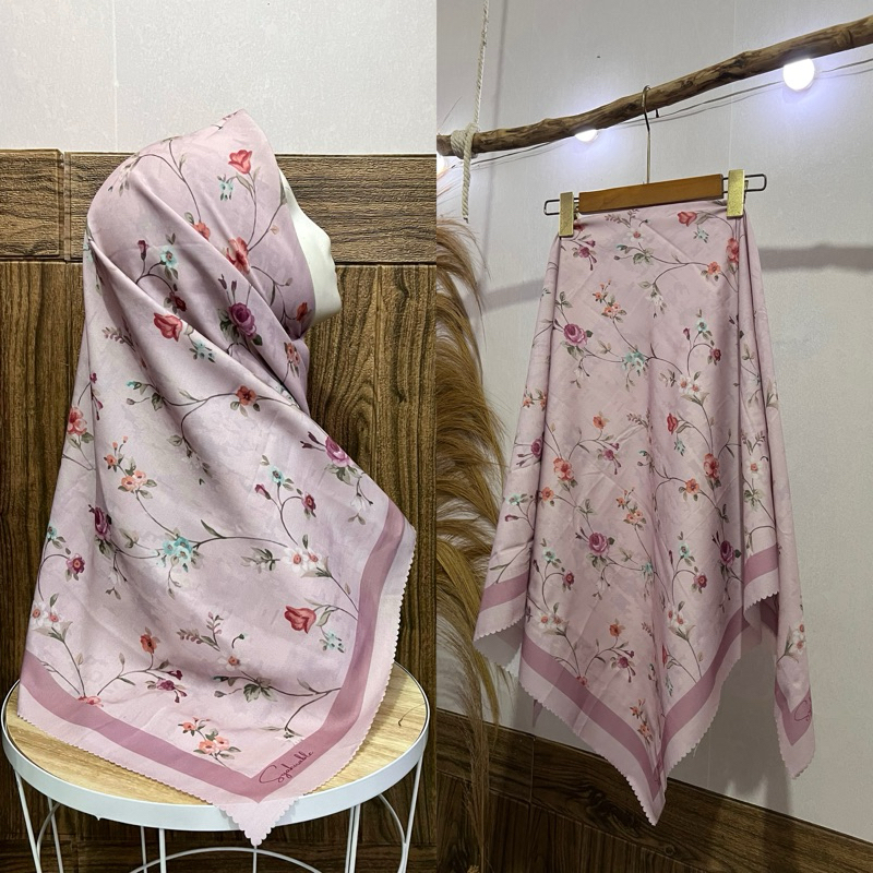 HIJAB VOAL MOTIF TERBARU KINAYA PINK/ HIJAB VOAL MOTIF BUNGA SERIS KODE GF60 SEGI EMPAT VOAL MOTIF T
