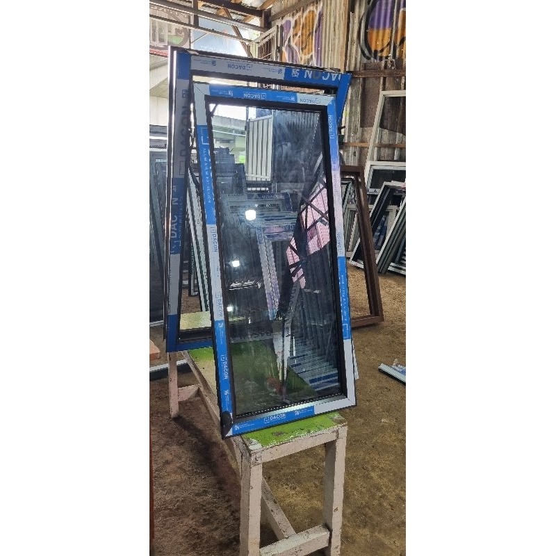 kusen jendela single jungkit aluminium minimalis