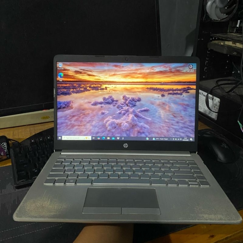 Laptop Hp 14s-dk0125AU AMD A9-9425 Ram 4GB SSD 256GB Second | Bekas