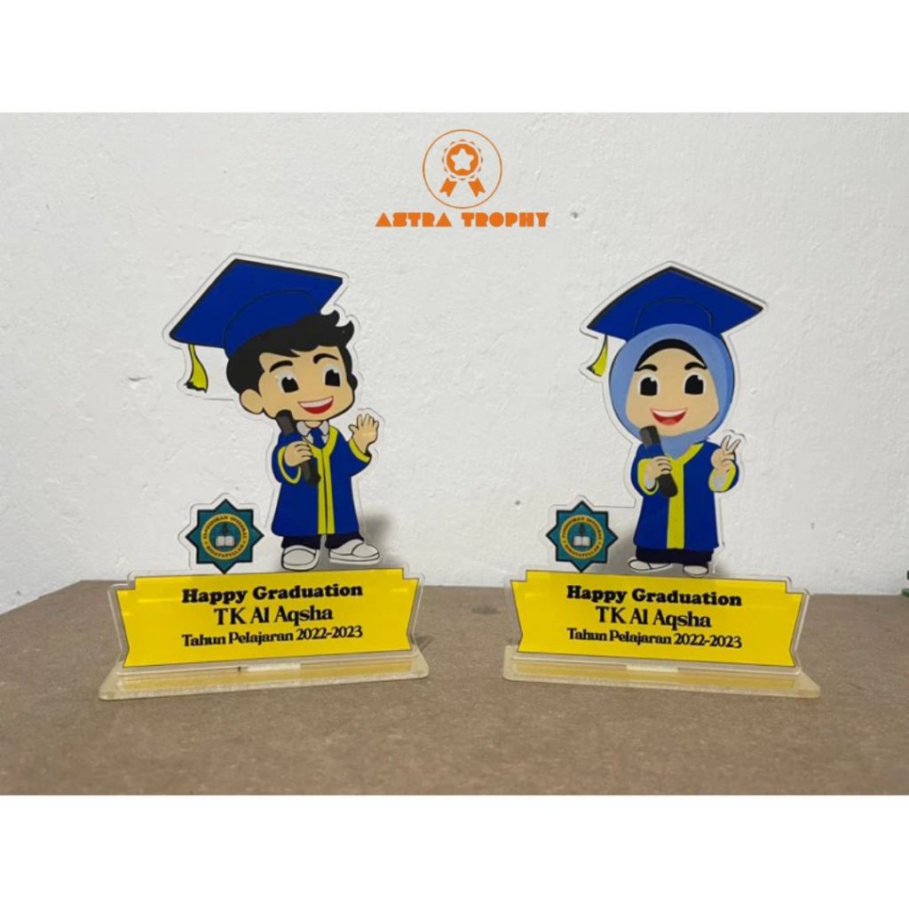 Plakat Wisuda TK Piala Wisuda Paud Plakat Paud Piala Wisuda TK Akrilik