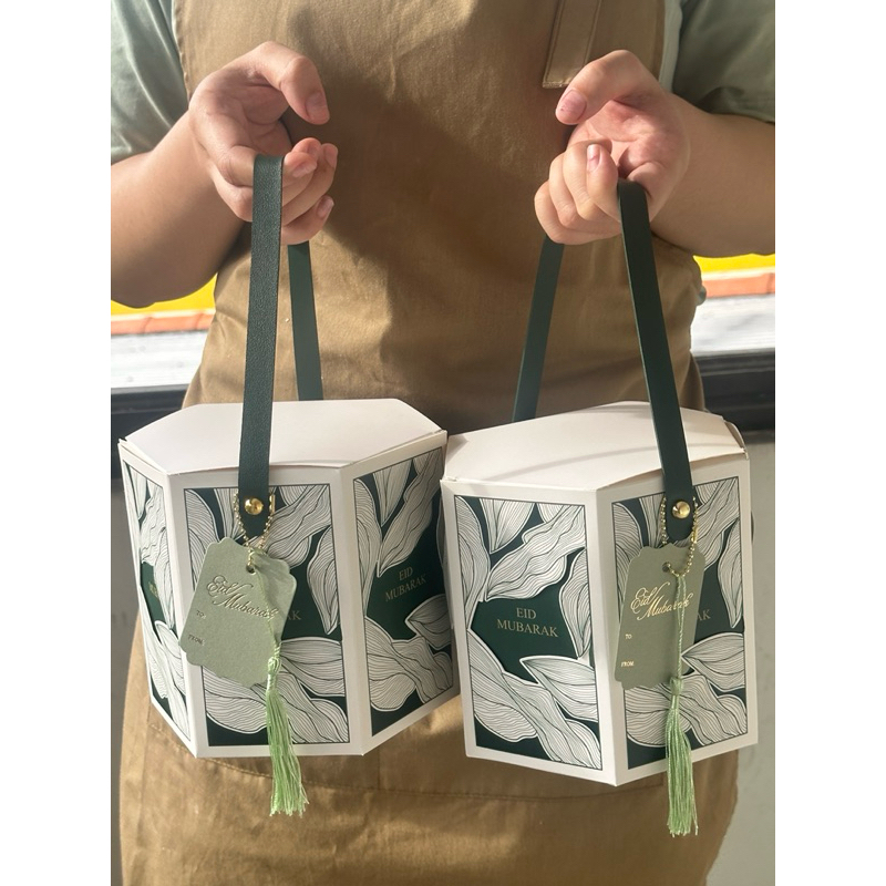 

Kotak Hampers Hari Raya