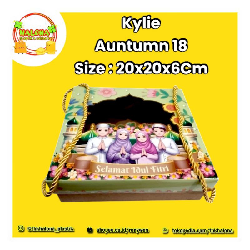 

box lebaran auntumn 18 size: 20x20x6Cm