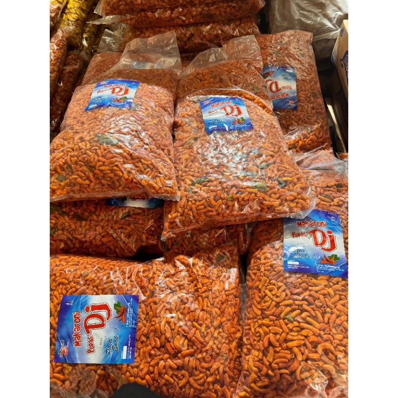 

Makaroni Pedas Daun Jeruk "Doyan" 250gram