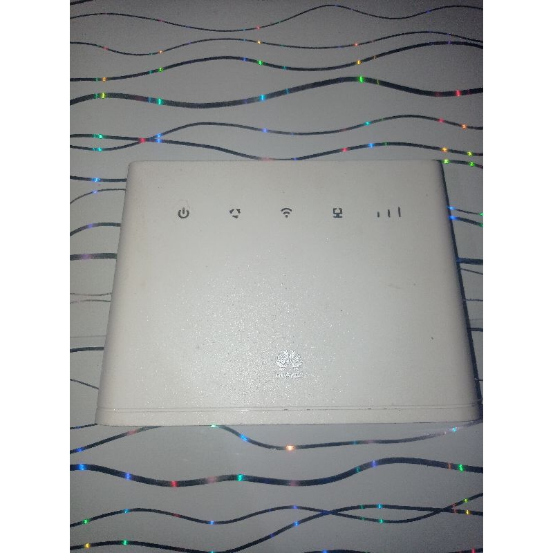 home router Huawei b310s-927 unlock all operator ( bekas )