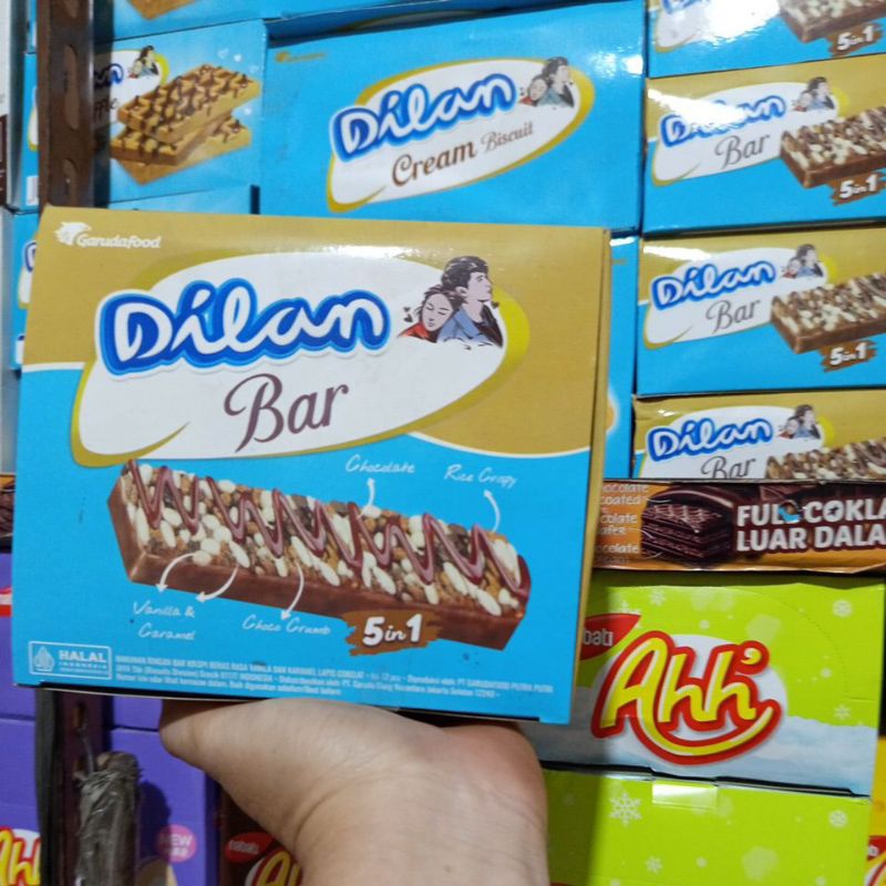 

DILAN BAR MAKANAN RINGAN KRISPI RASA VANILA DAN KARAMEL LAPIS COKLAT